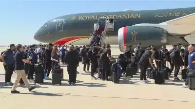 الأمير فيصل في مقدمة مستقبلي منتخب