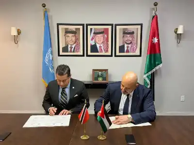 الأردن يعلن إقامة علاقات دبلوماسية مع