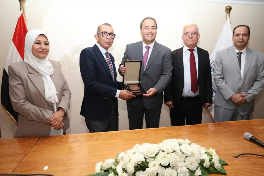 مدار الساعة,أخبار الجامعات الأردنية,جامعة عمان الأهلية,جمهورية مصر العربية