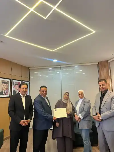 المشاعلة الموظفة المثالية في البريد الأردني