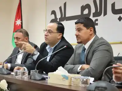 قبل أن تحكم على الأحزاب… اقترب