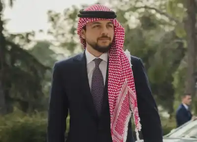 ولي العهد يقدم في الدوحة التعازي