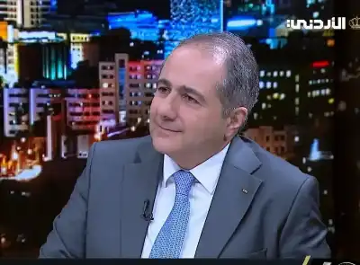 أبو غزالة: قرار الجنسية عبر الاستثمار