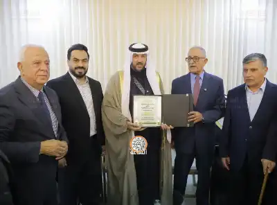 الخصاونة يكرم الشيخ الحويان تقديرا لدوره