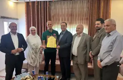 حزب الإصلاح يكرّم الحكم الدولي أدهم