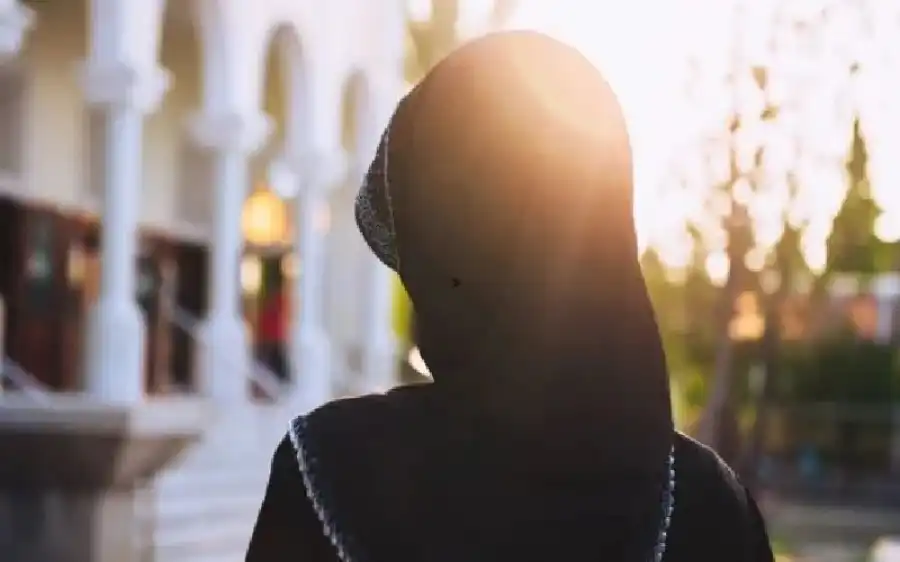 مدار الساعة,شؤون دينية