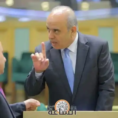 محافظة ينهي خدمات مدير تربية مادبا