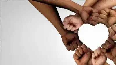 عن ضوابط التعامل مع العادات