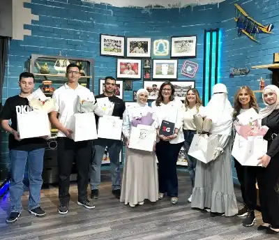 أمنية تحتفي بالأوائل وتمكّن خطوتهم وطموحاتهم