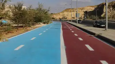 الأمانة تباشر بتأهيل مسار ممشى عمان