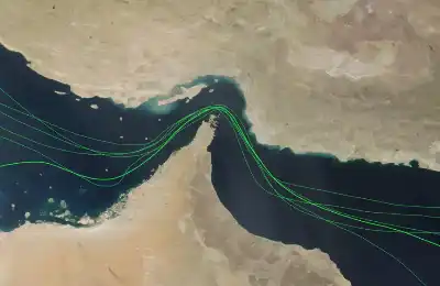 إتفاق إيراني وعماني لإنشاء ممر ملاحي