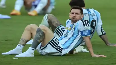 ميسي يعلن اعتزاله اللعب الدولي مع