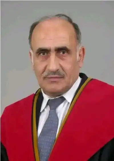 الدكتور حسين المومني.. في ذمة الله