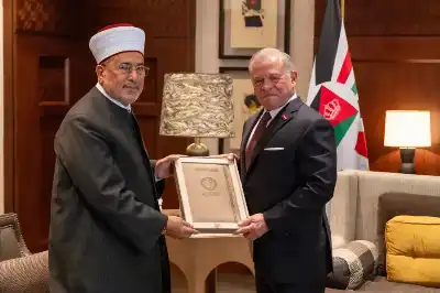 الملك يتسلم التقريرين السنويين لأعمال السلطة