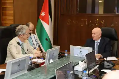 المجالي يبحث مع رئيس منظمة الشفافية