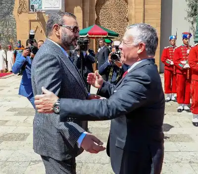 الملك يتلقى برقية من العاهل المغربي: