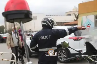 رقيب سير ينقذ حياة طفل سقط