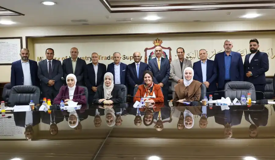 مدار الساعة,أخبار اقتصادية,وزارة الصناعة والتجارة,وزارة الصناعة,نقيب الصحفيين