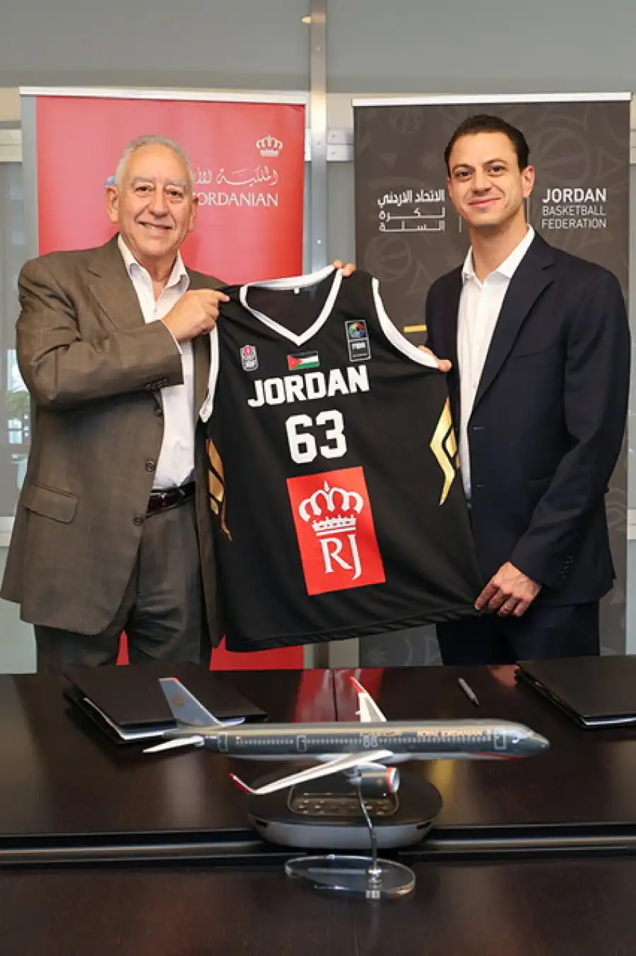 مدار الساعة,أخبار البنوك والشركات,الملكية الأردنية,شركة الخطوط الجوية الملكية الأردنية,المنتخب الوطني,التصفيات الآسيوية المؤهلة,كأس العالم