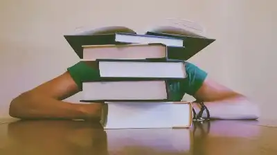 عفاف الطالب.. بين أجر الصدقة وتخفيف