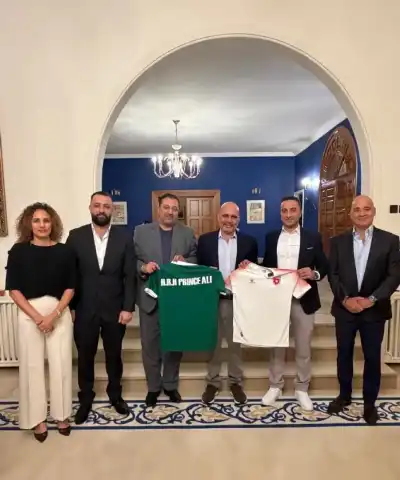 الأمير علي يلتقي رئيس الاتحاد السوري