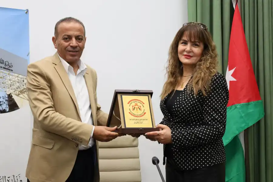 مدار الساعة,أخبار اقتصادية,وزارة الطاقة والثروة المعدنية,دائرة المكتبة الوطنية,وزارة الطاقة,هيئة النزاهة ومكافحة الفساد,المكتبة الوطنية,مكافحة الفساد