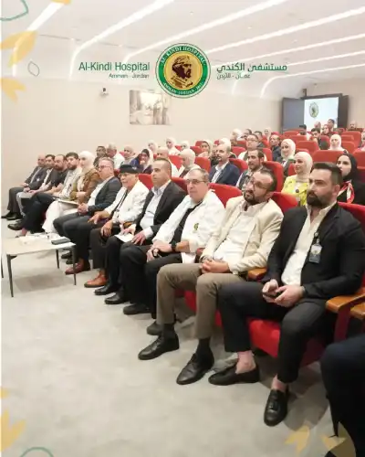 مستشفى الكندي يحتفل بالعيد الثامن لمسيرة