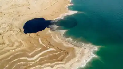 لماذا ترتفع حرارة مياه البحر الميت