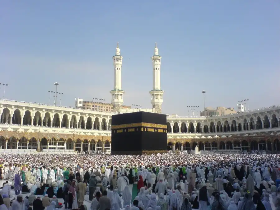 مدار الساعة,شؤون دينية