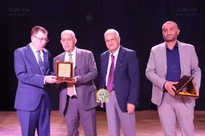 مقطش يكرم عمداء وقيادات تربوية (صور)
