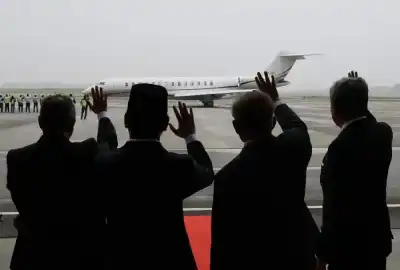 الملك يغادر ماليزيا إلى أستراليا بعد