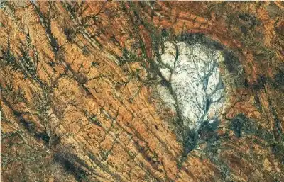 صخور غريبة في مدغشقر تحاكي سطح