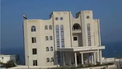 الحوثيون يهاجمون القصر الرئاسي اليمني