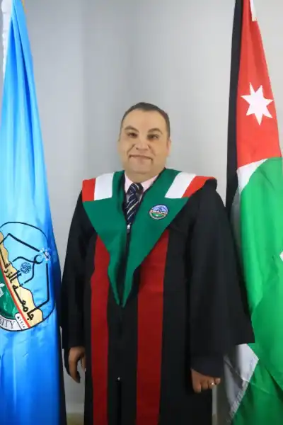 رئيس جامعة الزرقاء يوجه رسالة إلى