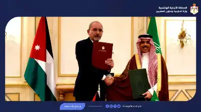 الصفدي يوقع مع بن فرحان بروتوكولا