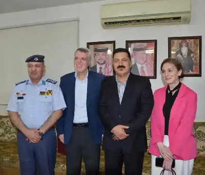 السفير الأردني في سلطنة عمان يزور