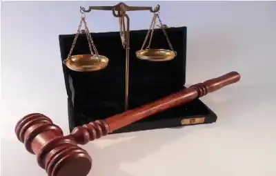 زوجتي تشتم كثيرا ومؤخرا اعتدت عليّ