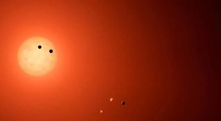 مدار الساعة,أخبار خفيفة ومنوعة