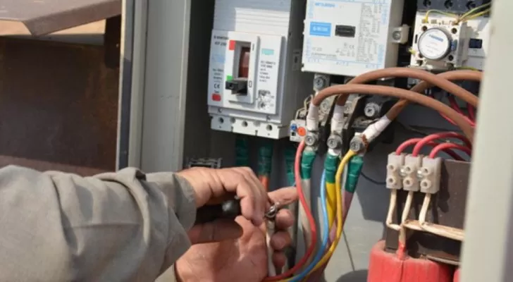 مدار الساعة,أخبار الأردن,اخبار الاردن,وزارة الإدارة المحلية,بنك تنمية المدن والقرى,شركة توزيع الكهرباء,وادي الأردن