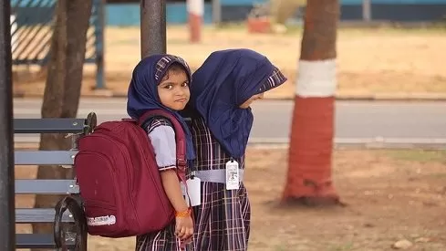 مدار الساعة,شؤون دينية