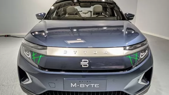 مدار الساعة,أخبار خفيفة ومنوعة