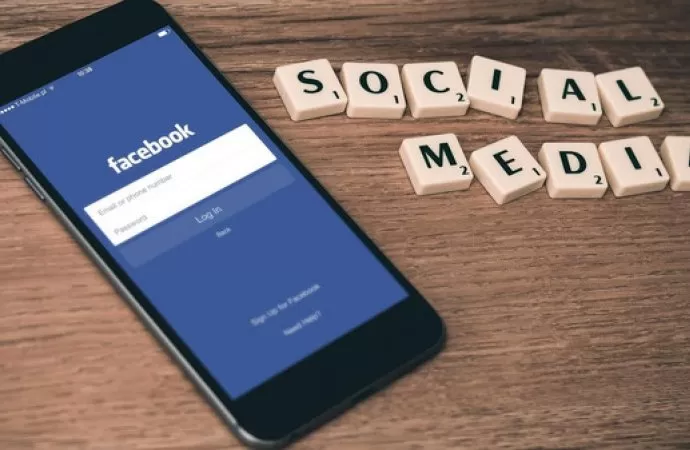 مدار الساعة,أخبار خفيفة ومنوعة,وسائل التواصل الاجتماعي