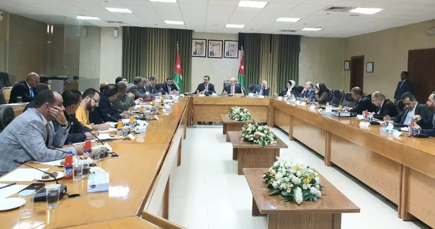 مدار الساعة,أخبار الأردن,اخبار الاردن,وزير التربية والتعليم,وزير الدولة للشؤون القانونية,رئيس الوزراء,وزارة التربية والتعليم,ديوان التشريع والرأي