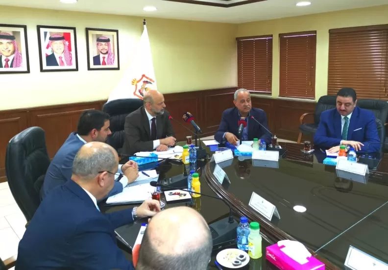 مدار الساعة,أخبار اقتصادية,وزير الصناعة والتجارة والتموين,رئيس الوزراء,وزارة الصناعة والتجارة,غرفة صناعة الأردن,وزارة الصناعة,أمانة عمان