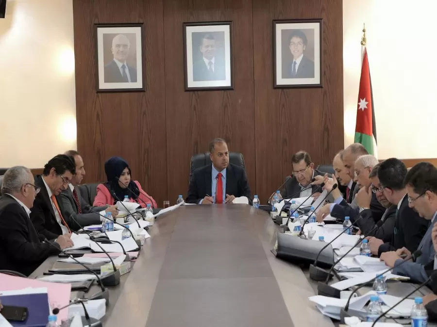 مدار الساعة,أخبار مجلس النواب الأردني,خير أبو صعيليك,البنك المركزي الأردني,البنك المركزي
