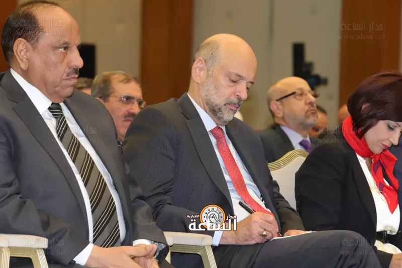 مدار الساعة,أخبار الأردن,اخبار الاردن,وزير الدولة للشؤون القانونية,وزير الشباب,وزير العدل,بسام التلهوني,وزير الزراعة,وزير العمل,وليد المصري,رئيس الوزراء,كورونا