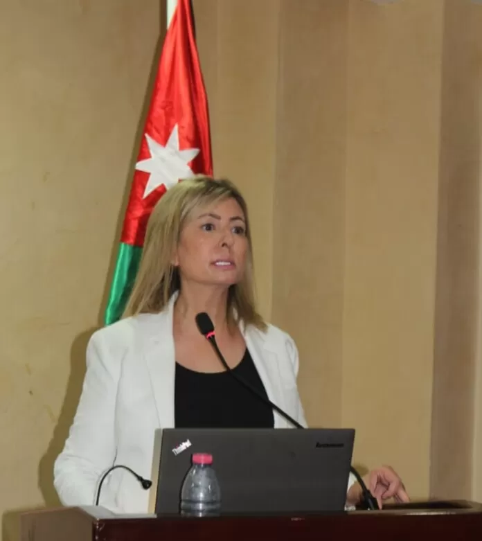 مدار الساعة,مقالات,كورونا,وزارة الصحة,منظمة الصحة العالمية,وسائل التواصل الاجتماعي