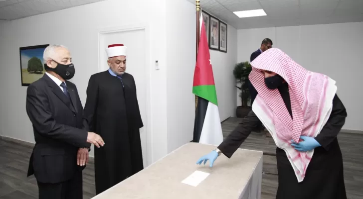 مدار الساعة,أخبار الأردن,اخبار الاردن,وزير الأوقاف والشؤون والمقدسات الإسلامية,الدكتور محمد الخلايلة,إمام الحضرة الهاشمية,القوات المسلحة الأردنية,الملك عبد الله الثاني,الحسين بن طلال,محمد الخلايلة,مفتي عام المملكة,وزارة الأوقاف والشؤون والمقدسات الإسلامية,الديوان الملكي الهاشمي,وزارة الأوقاف,الأمن العام,القوات المسلحة,الجيش العربي