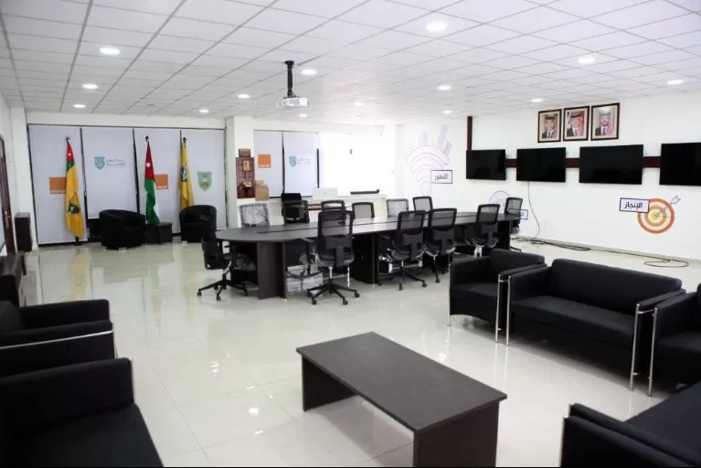 مدار الساعة,أخبار المجتمع الأردني,الجامعة الأردنية,بنك القاهرة عمان