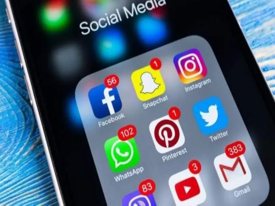 مدار الساعة,أخبار خفيفة ومنوعة,وسائل التواصل الاجتماعي